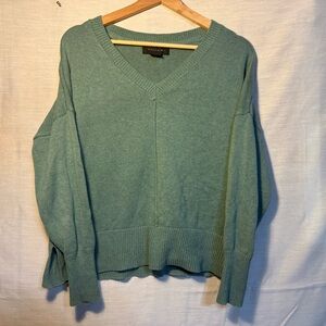 Tahari Green V-Neck Knit Sweater Women’s Small